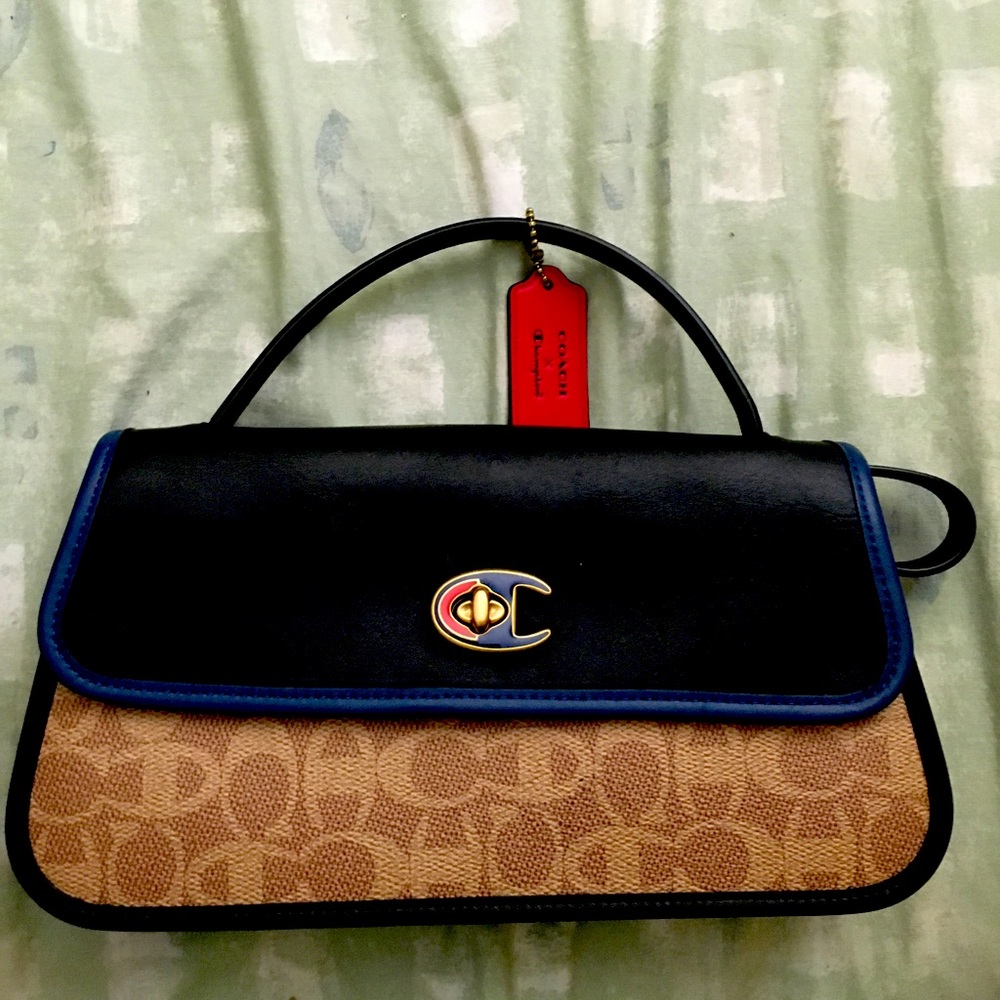 Champion coach purse